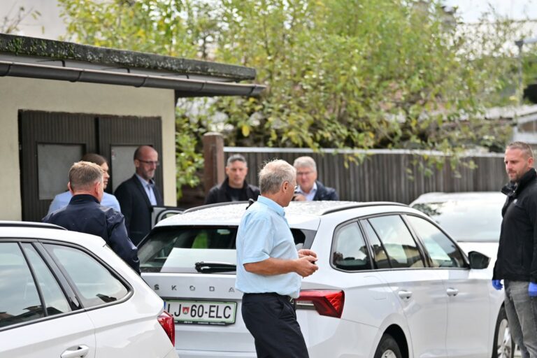 (V ŽIVO) “Sumijo me sodelovanja s Kavaškim klanom” – Aleš Hojs o sumu, da je kavaškemu klanu sporočil kdaj hišna preiskava