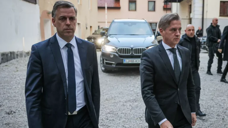 “Cosa nostra v slovenski politiki” – Robert Golob predlagal zakonodajo po italijanskem vzoru  boja proti mafiji