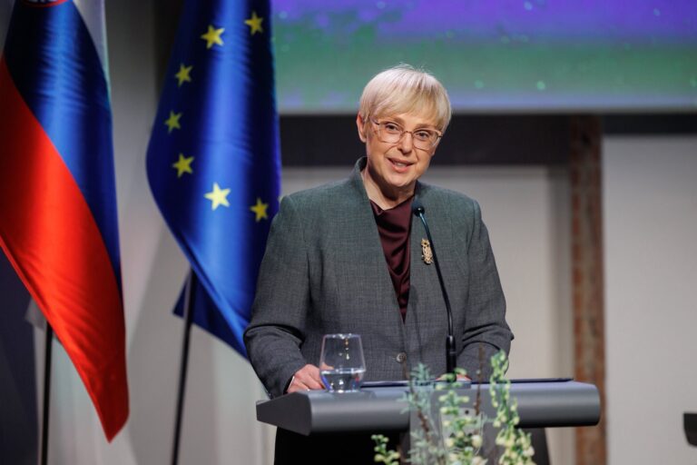 “Leteča menjava”: Pirc Musar zamenjala Cirila Keršmanca in v igro za ustavno sodišče vrnila Barbaro Kresal