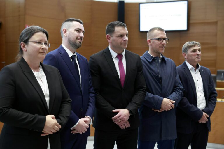 (VIDEO) Kako so se odzvali v strankah Svoboda, SD, In Levica, ki jih Resni.ca krivi za (mito) podkupnino poslancem Nedeljku Todoroviću, Borisu Mijiču, Aleksandru Štoreku ?
