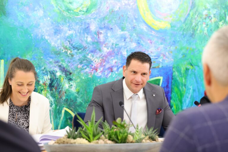“Zadevo sem zapakiral v kuverto in jo danes preposlal na Okrožno državno tožilstvo v Ljubljani” – Zoran Stevanović o domnevnem podkupovanju poslancev