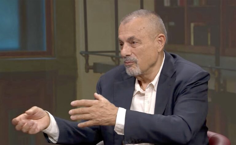 “Kmetijski in rokodelski nasveti”: Nekdanji ustavni sodnik Peter Jambrek bi dal ustavno sodišče na “ignor”