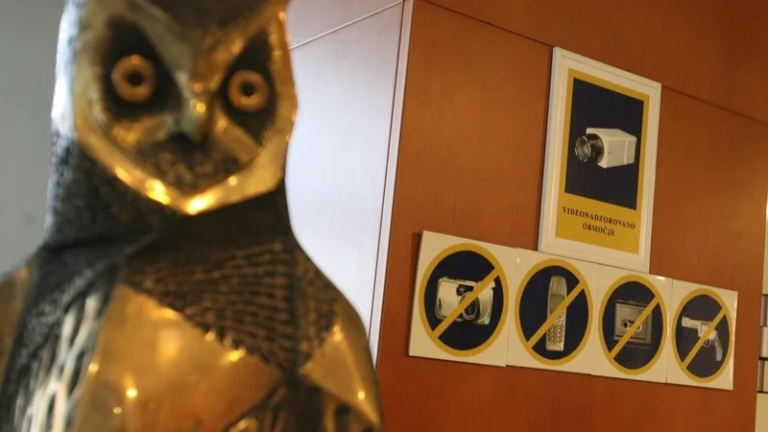 (V ŽIVO) Komisije za nadzor obveščevalnih in varnostnih služb o vplivu Rusije in Izraela na Slovenijo preložena