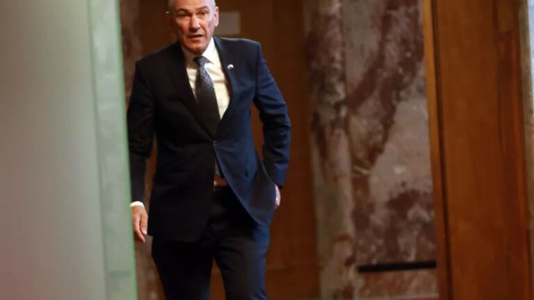 (V ŽIVO) Janez Janša v New York na zasedanju Generalne skupščine Združenih narodov – Poslancem bo odgovarjal prihodnji teden