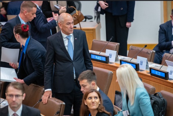 “Popravi svoj zemljevid… Naredil si zemljevid, ki ni resničen” Janša jezen, ker so Slovenijo uvrstili na seznam tistih, ki niso poslušali Netanjahuja