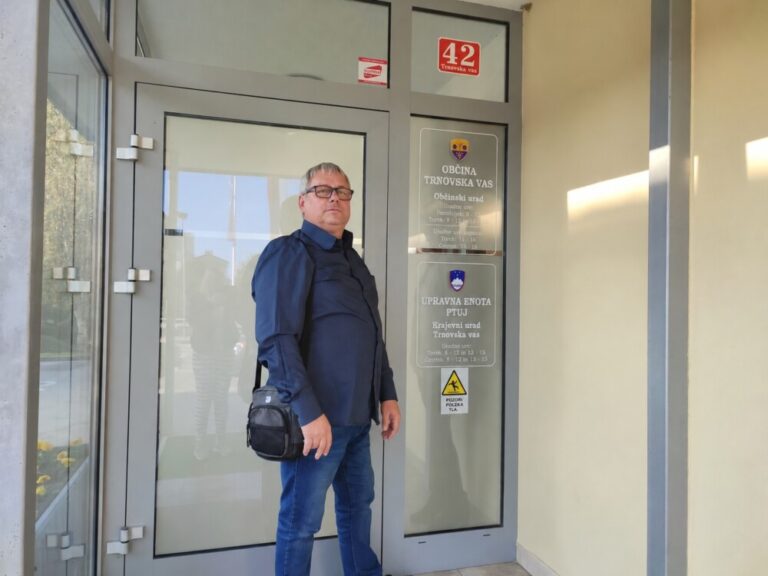 (V ŽIVO) Borisa Mijiča bo v parlamentu zamenjal Slavko Moharič iz Trnovske vasi
