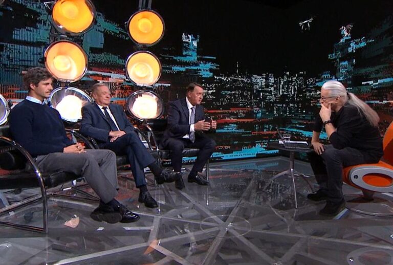 (VIDEO) Kdo je prijatelj Vučića in kdo podpira študente? – Rop, Janković in Mesec pri Marcelu